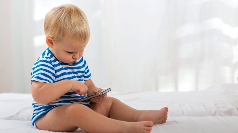 Toddlers’ Screen Time: Links Between Screen Time and Language Development